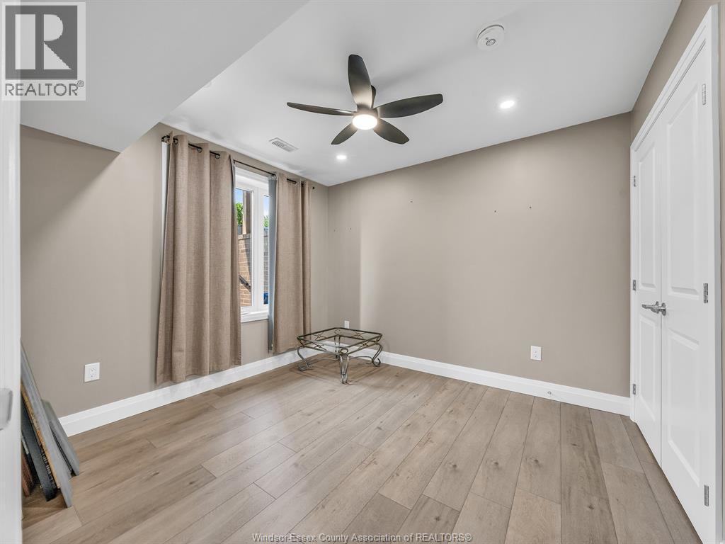 5 WOODLAND STREET - 40