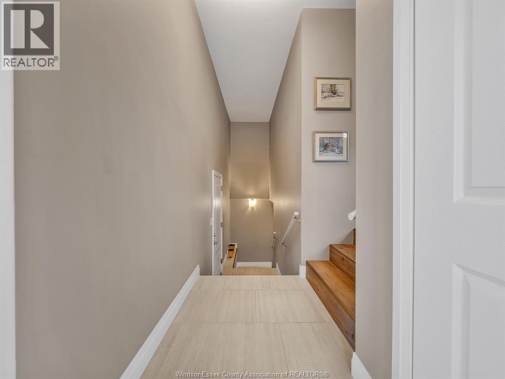 5 WOODLAND STREET - 6