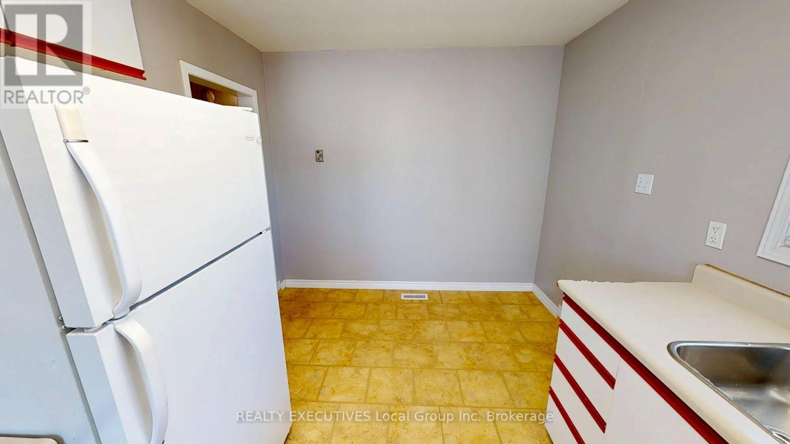 319 ALBERT AVENUE - 13