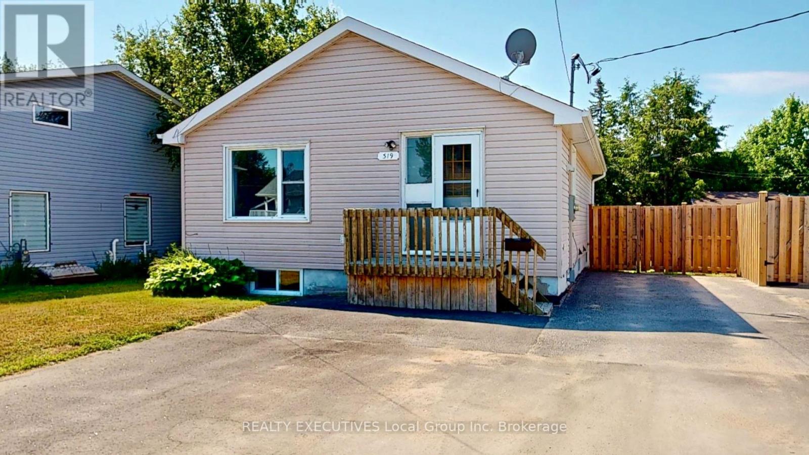 319 ALBERT AVENUE - 2