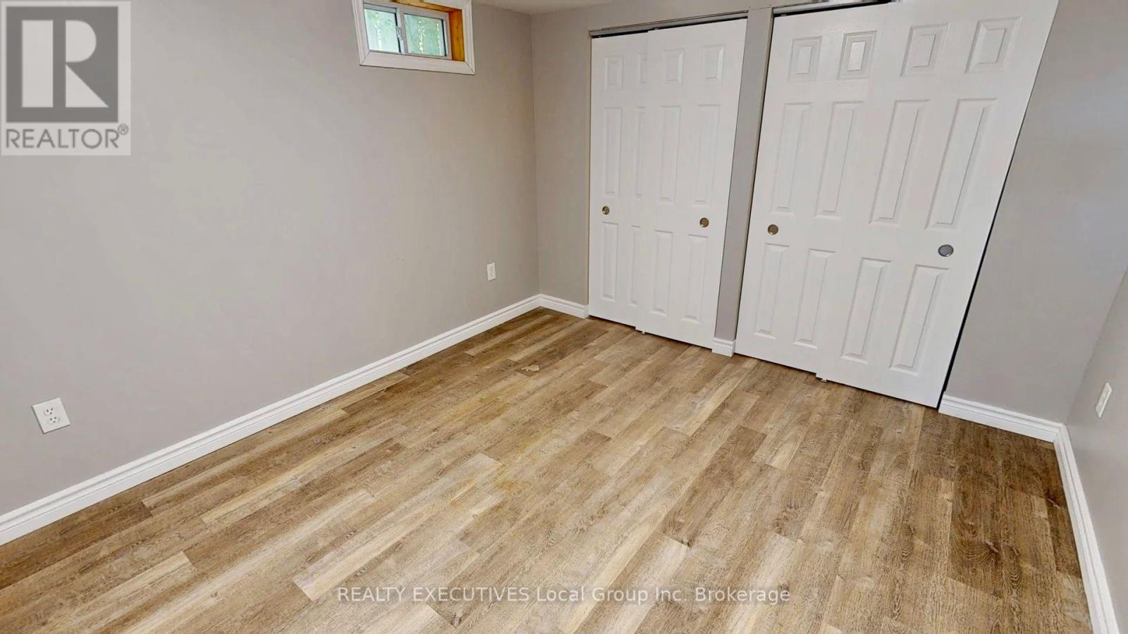 319 ALBERT AVENUE - 22