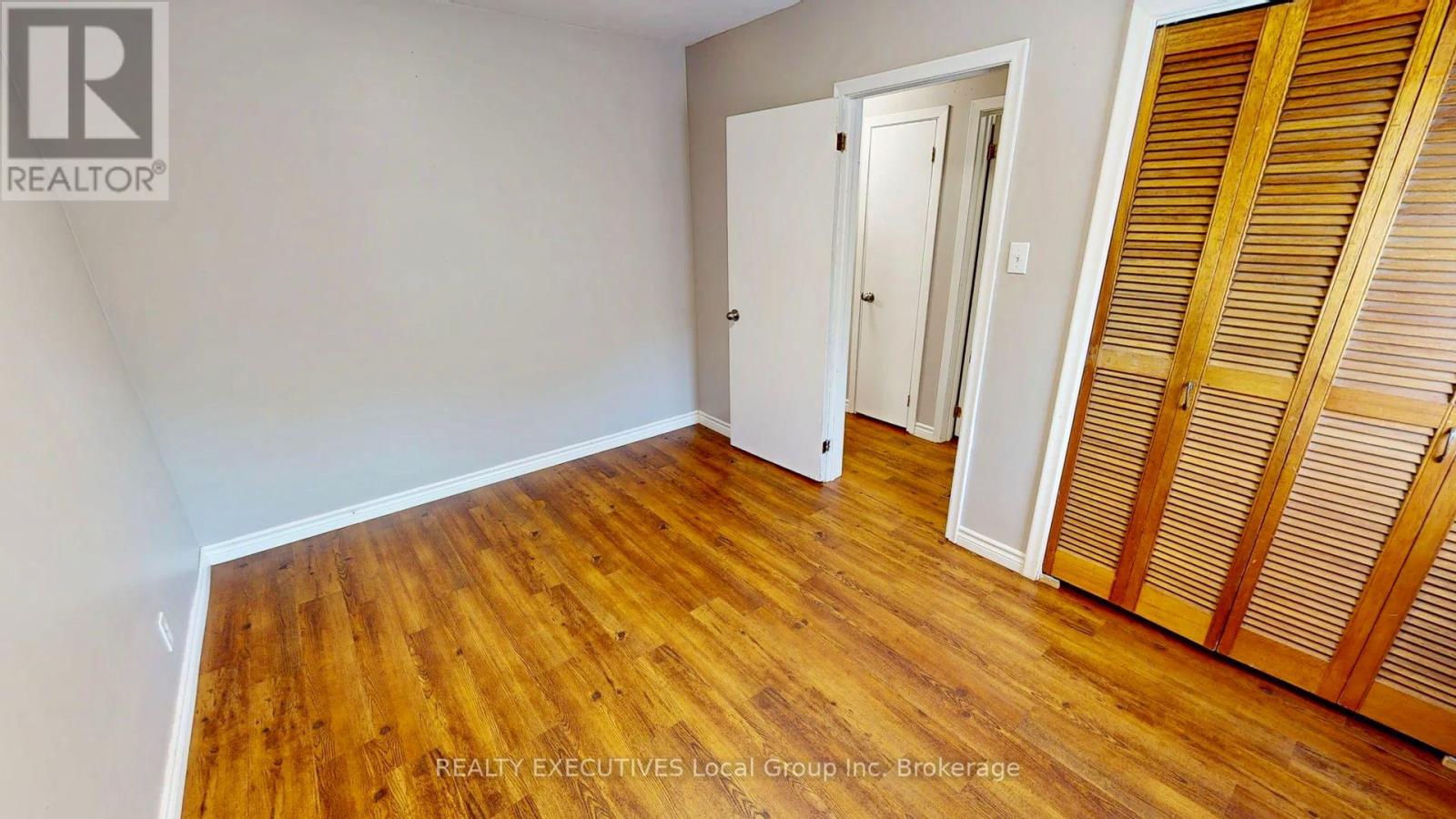 319 ALBERT AVENUE - 28
