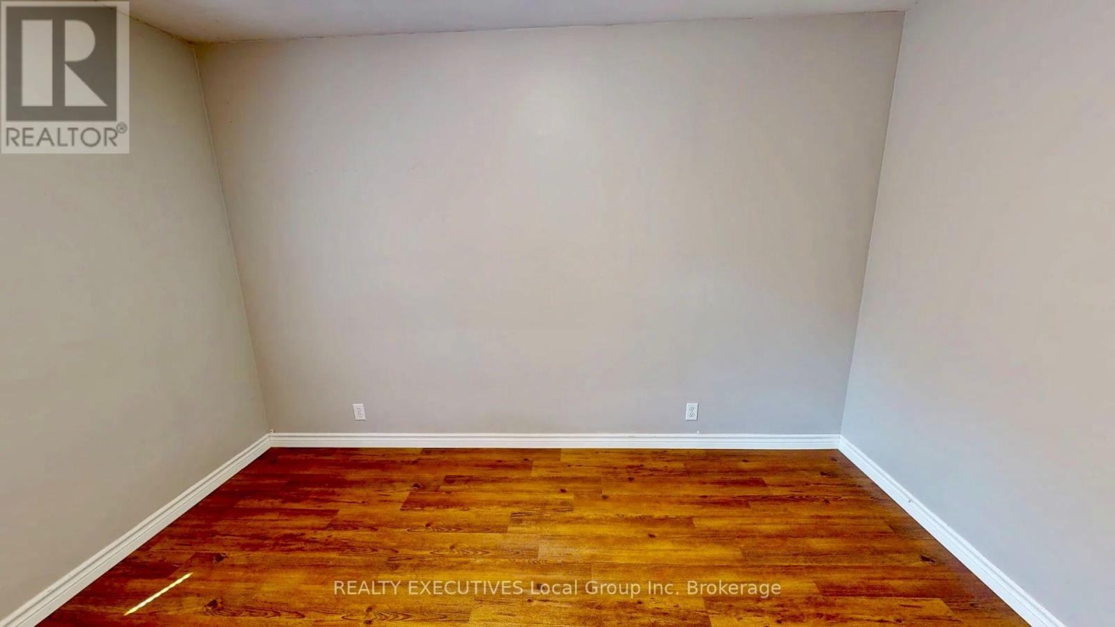 319 ALBERT AVENUE - 30