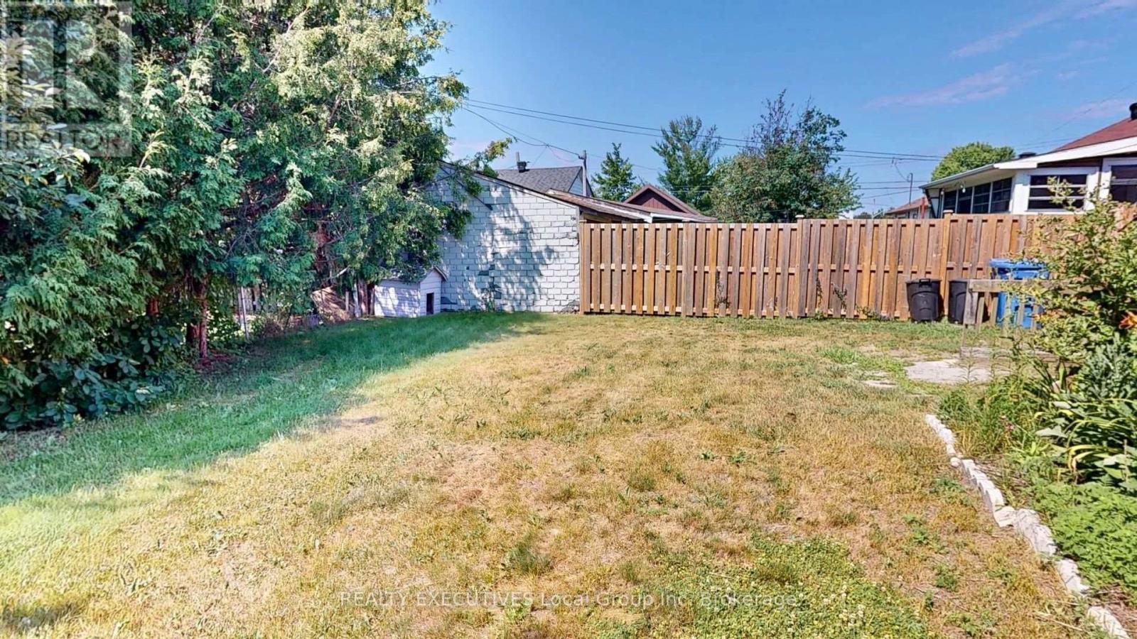 319 ALBERT AVENUE - 49