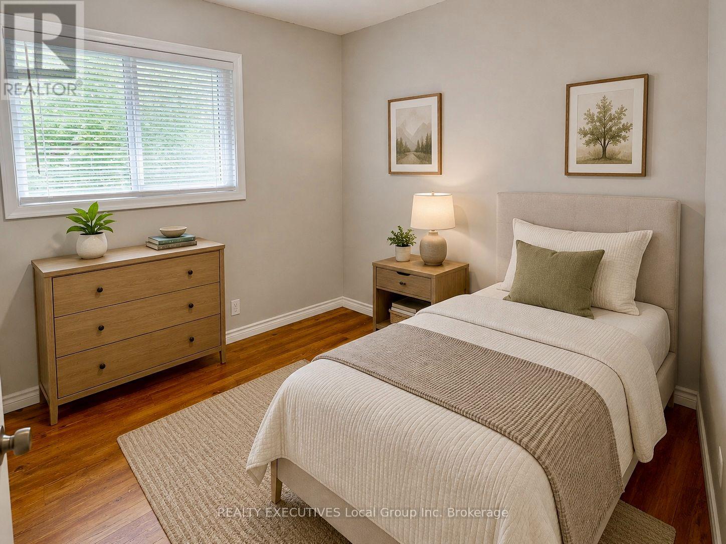 319 ALBERT AVENUE - 5
