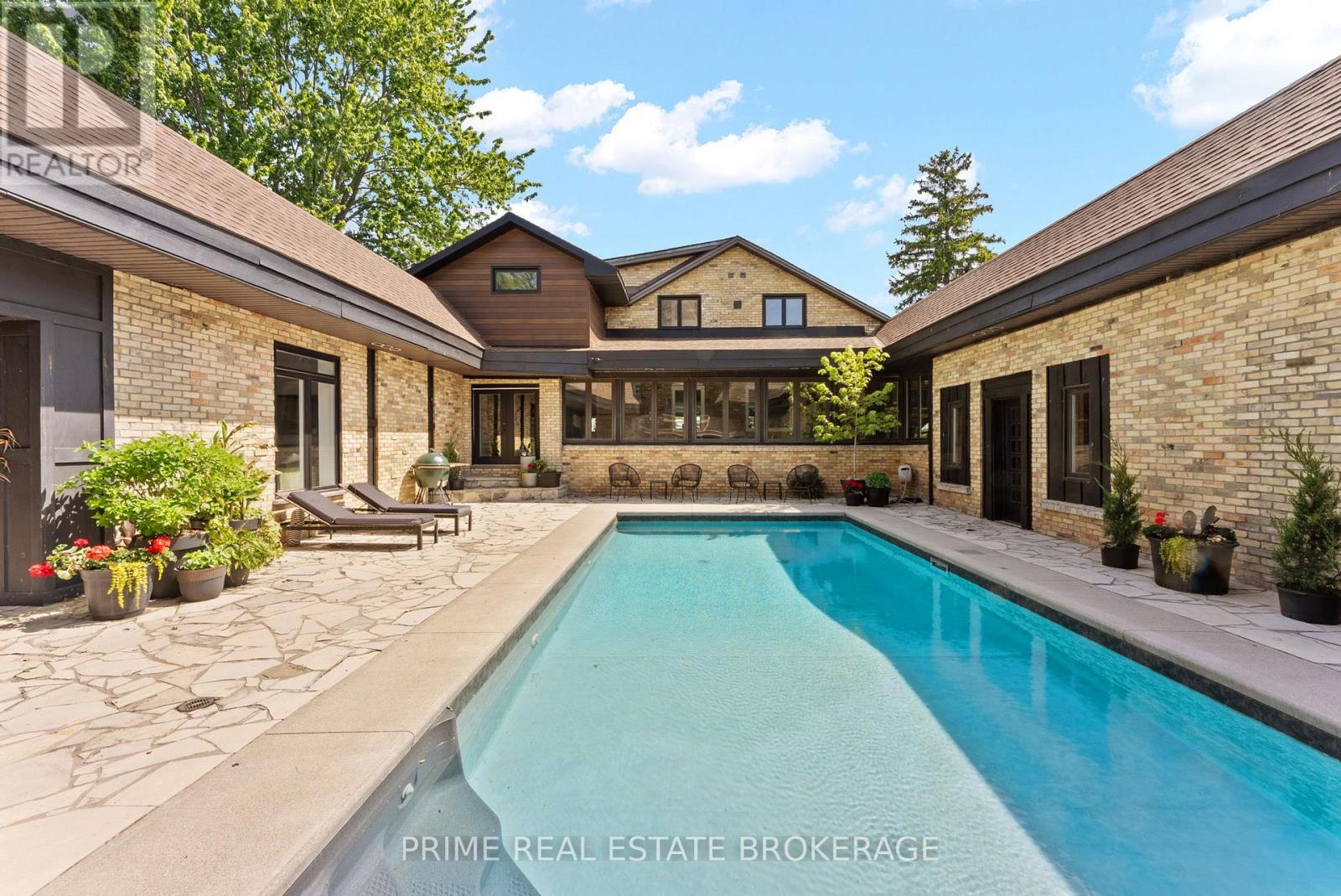 10096 CHARLTON DRIVE - 43