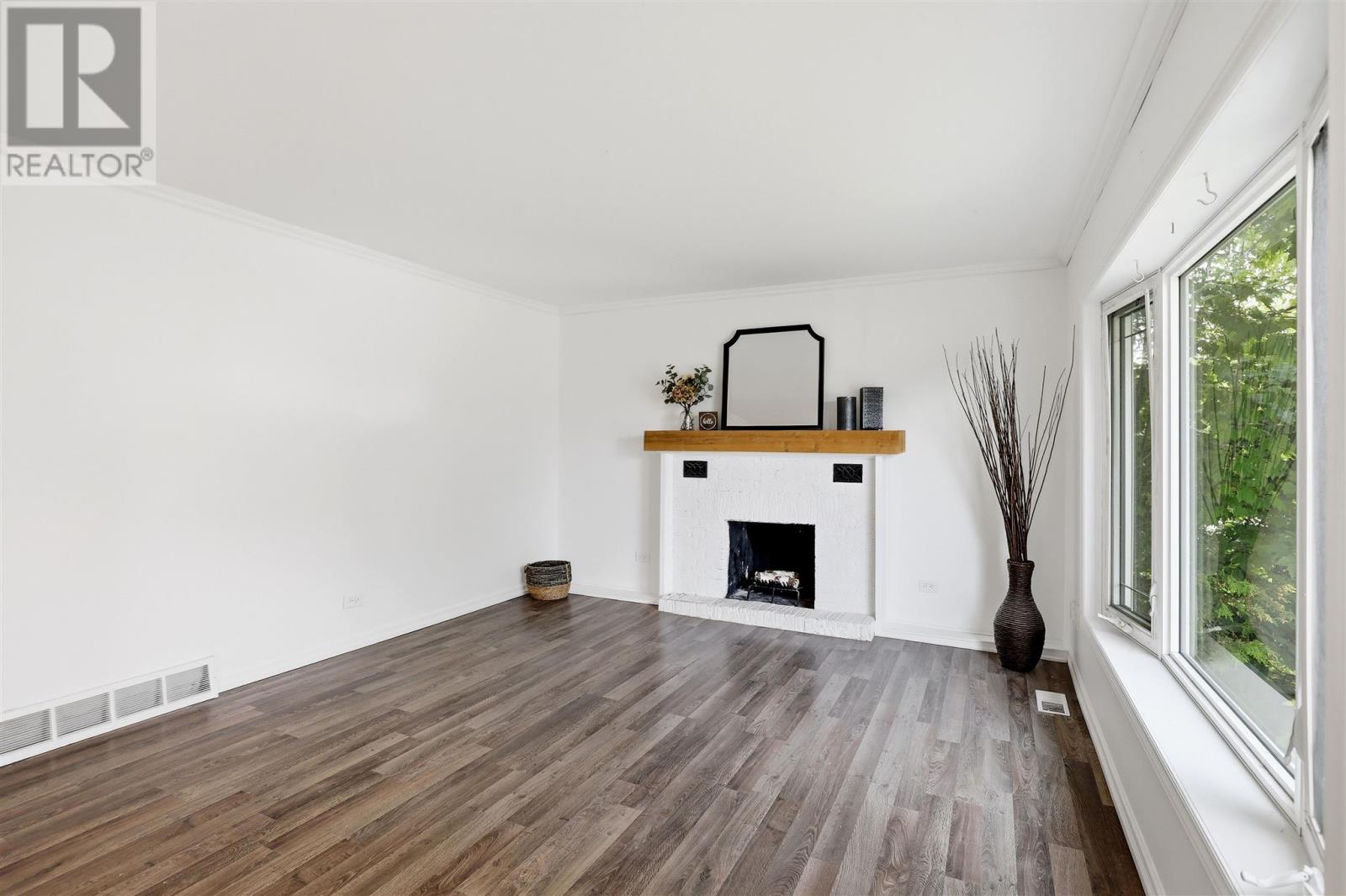 59 Adeline AVE - 4