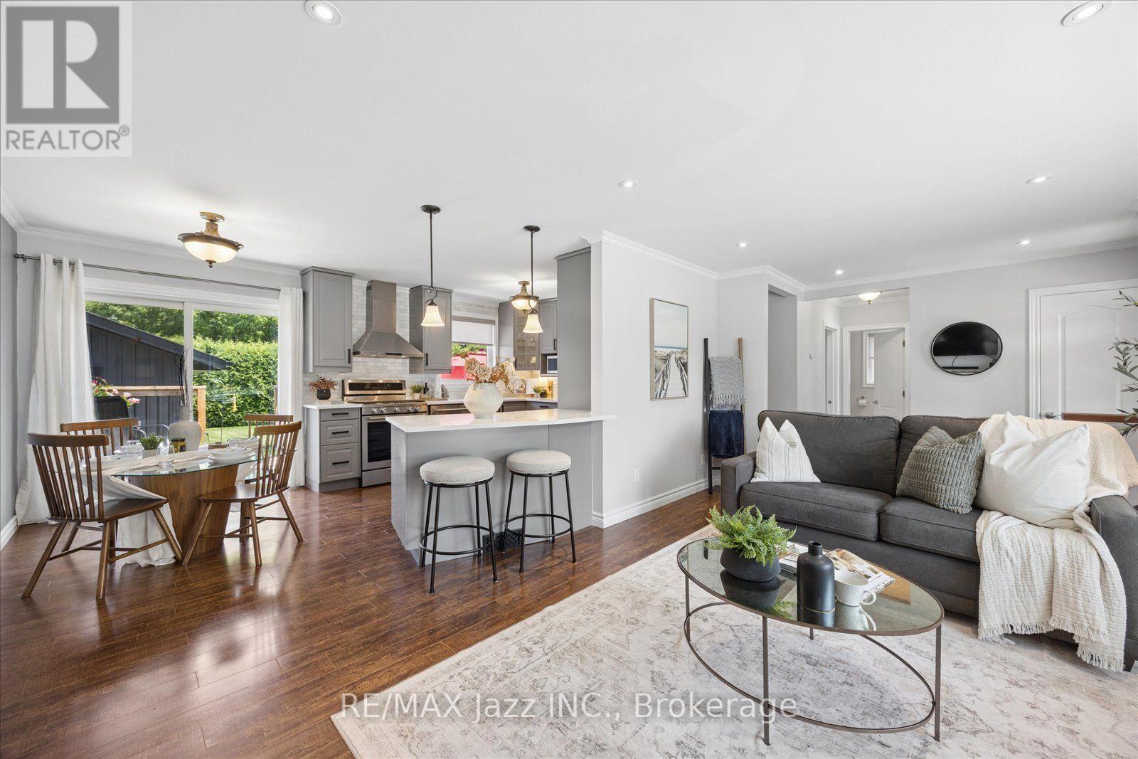 793 GRIERSON STREET - 13