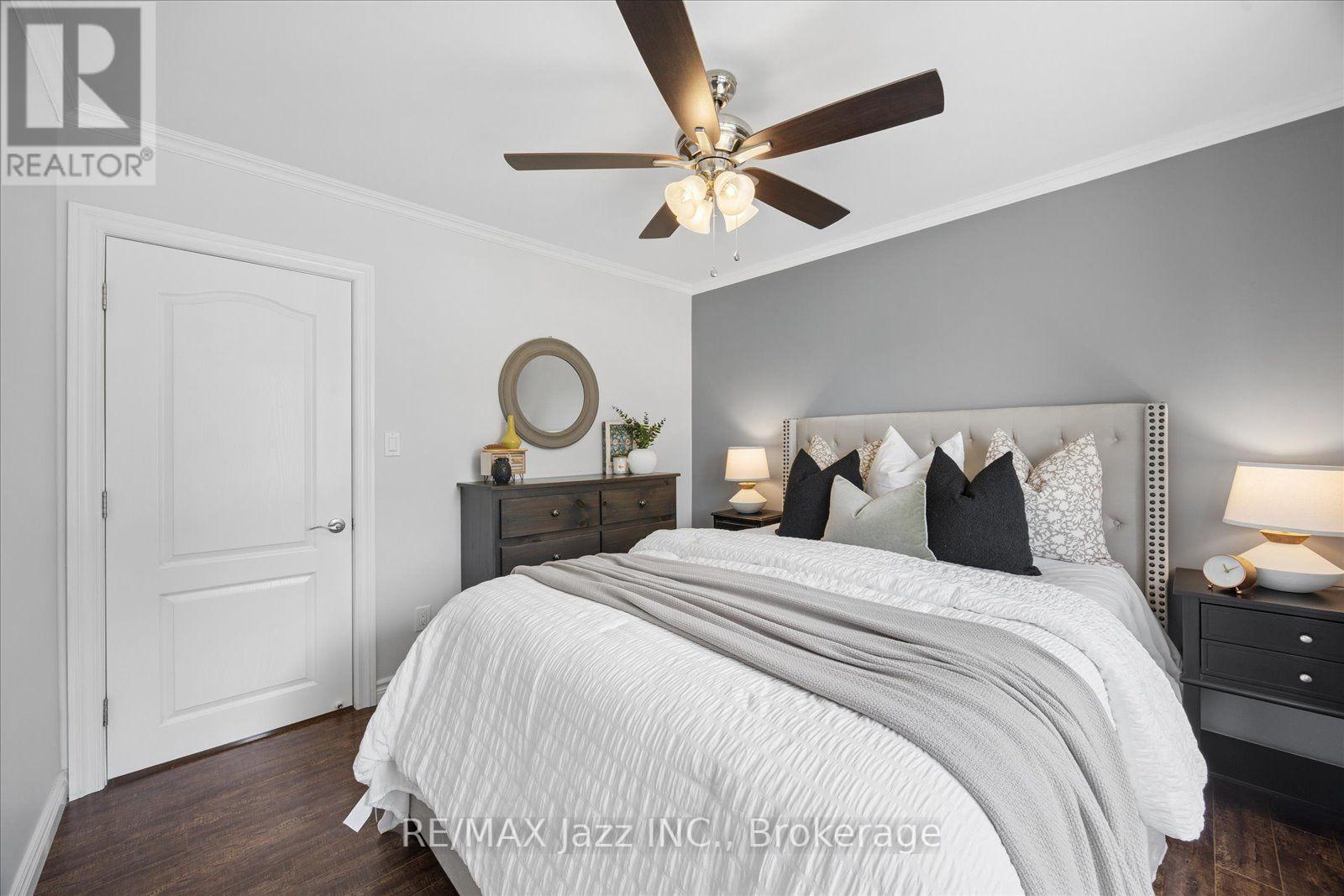 793 GRIERSON STREET - 15