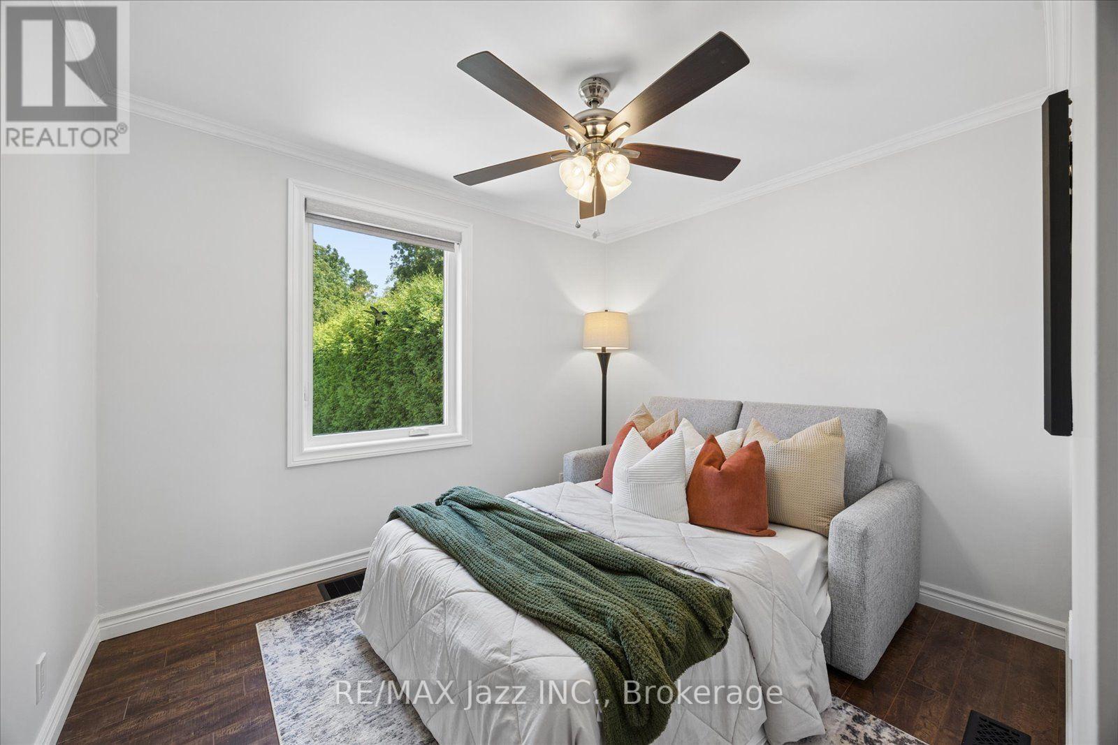 793 GRIERSON STREET - 17