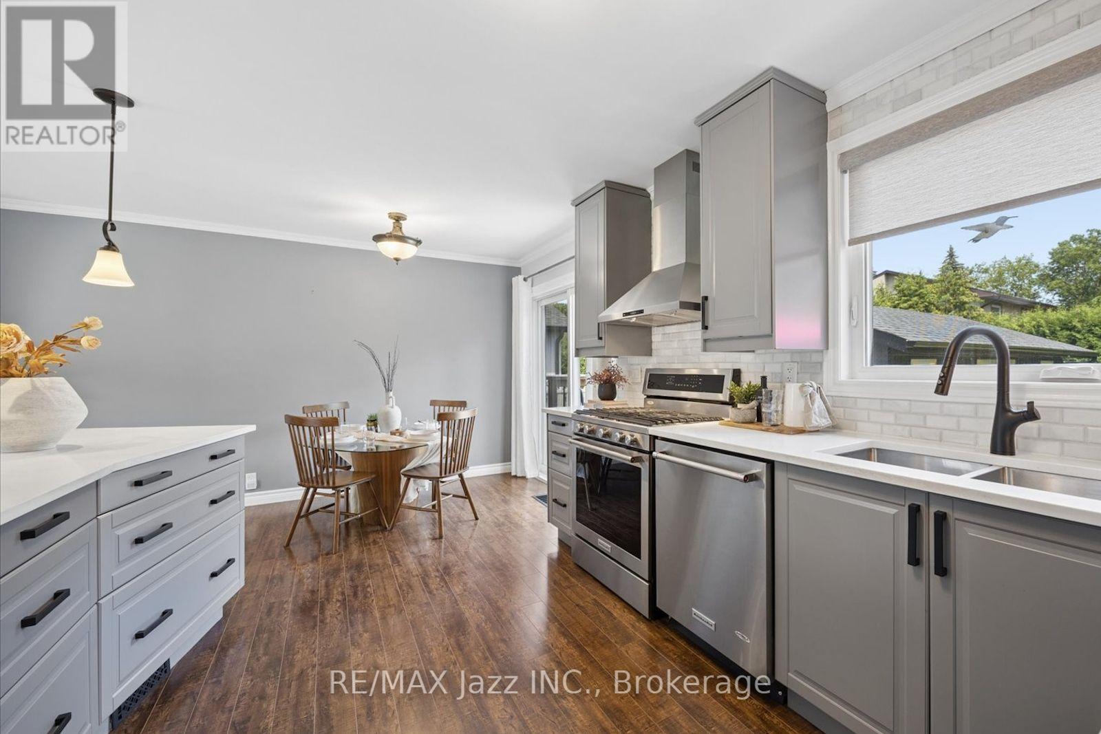 793 GRIERSON STREET - 7