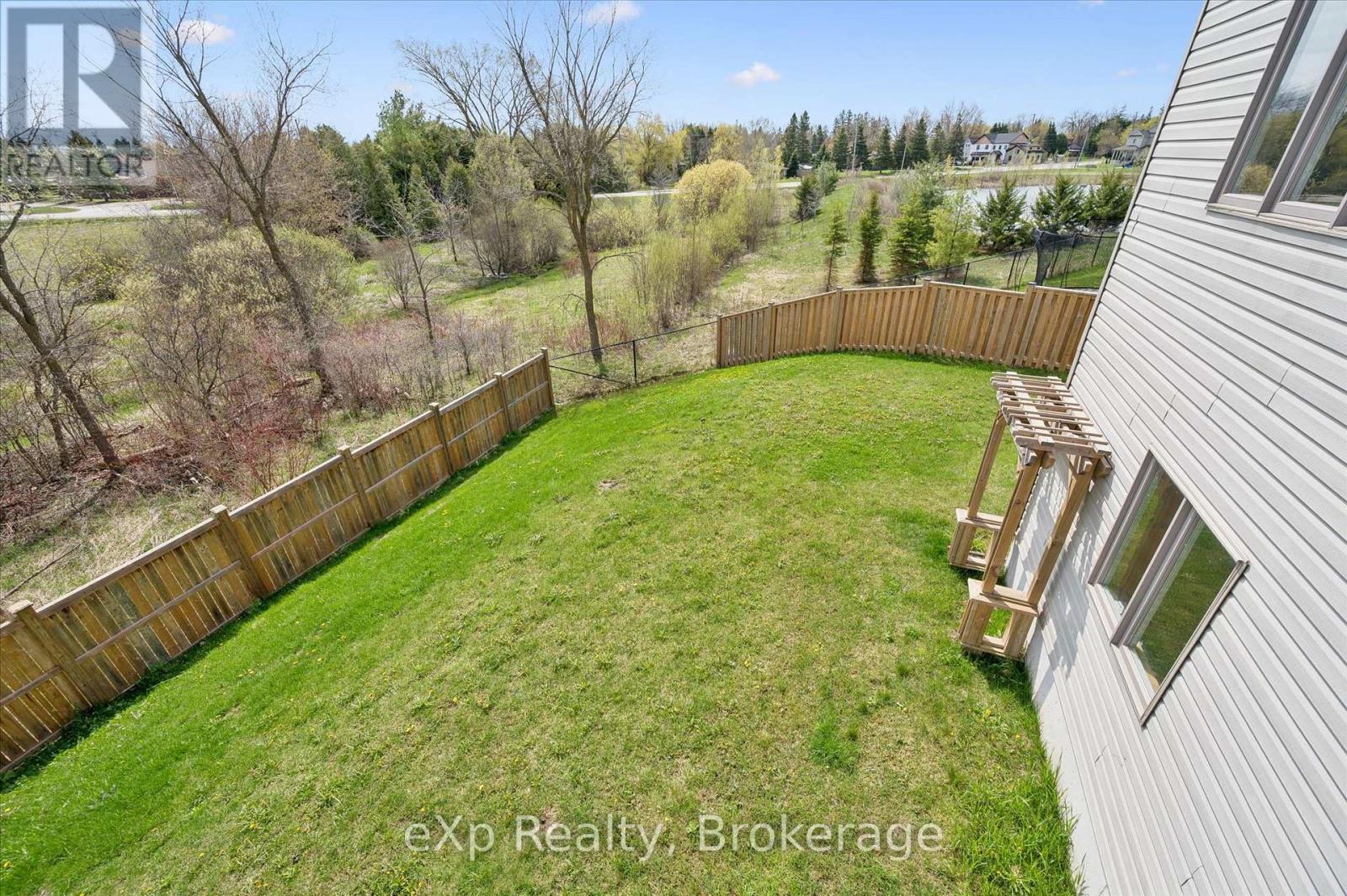 201 MCFARLANE CRESCENT - 22