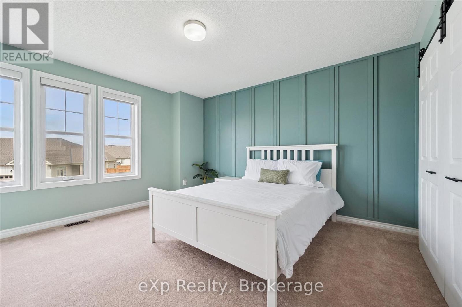 201 MCFARLANE CRESCENT - 29