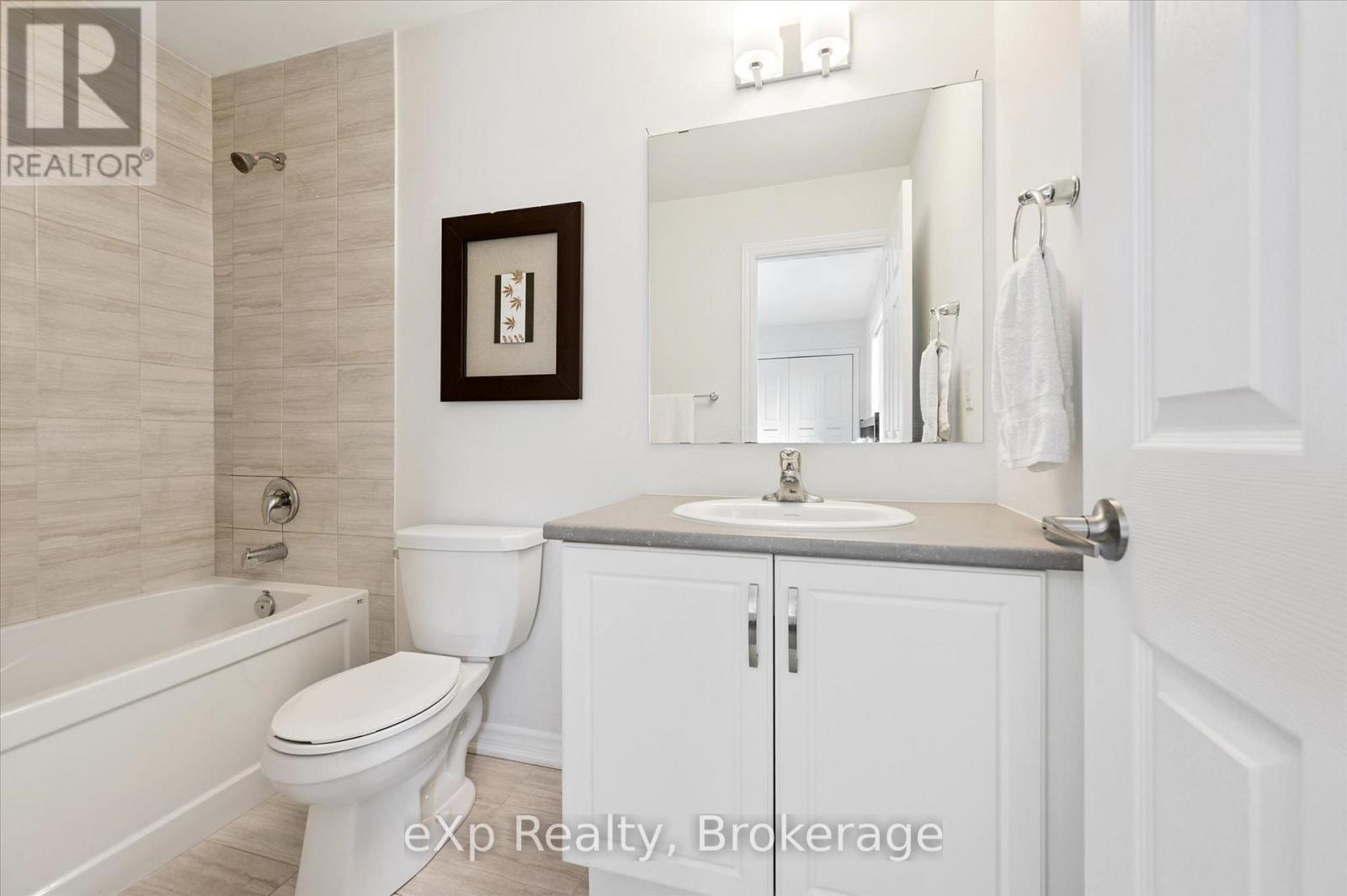 201 MCFARLANE CRESCENT - 36