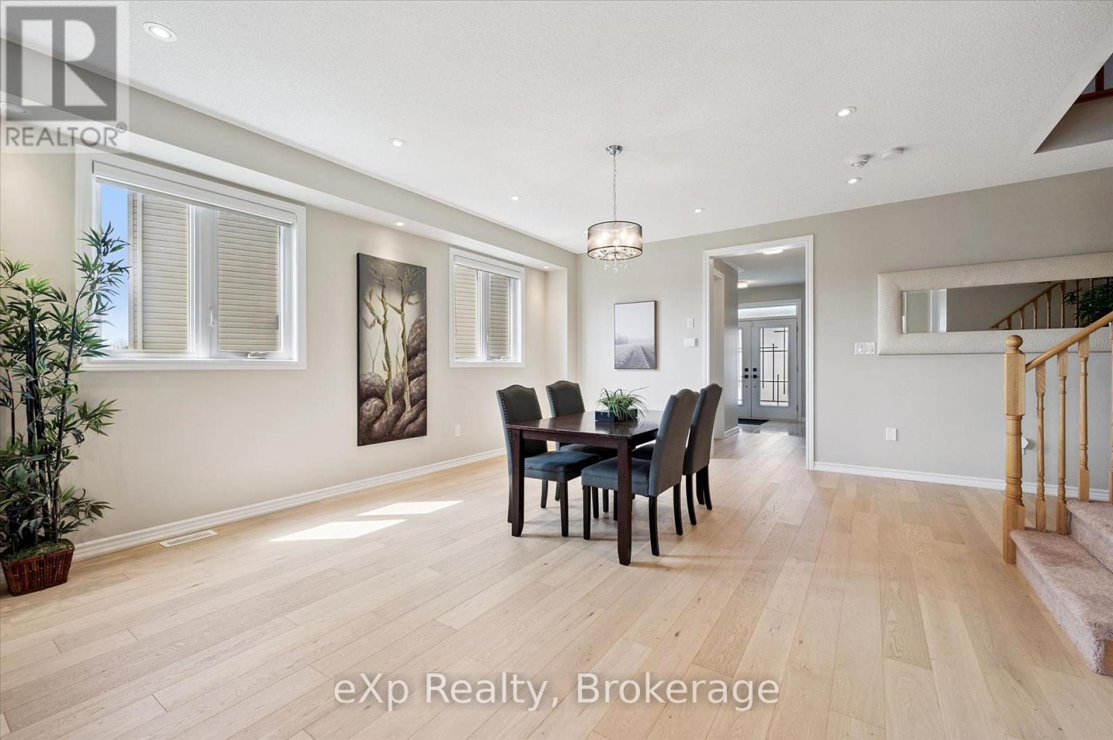 201 MCFARLANE CRESCENT - 8