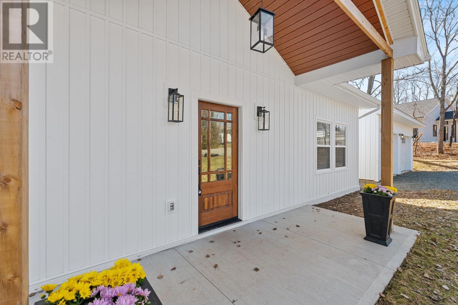 15 Chalet Crescent - 4