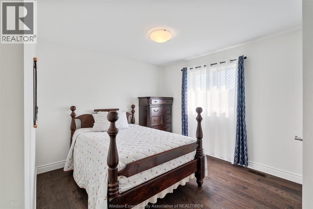 208 CLARKE - 24