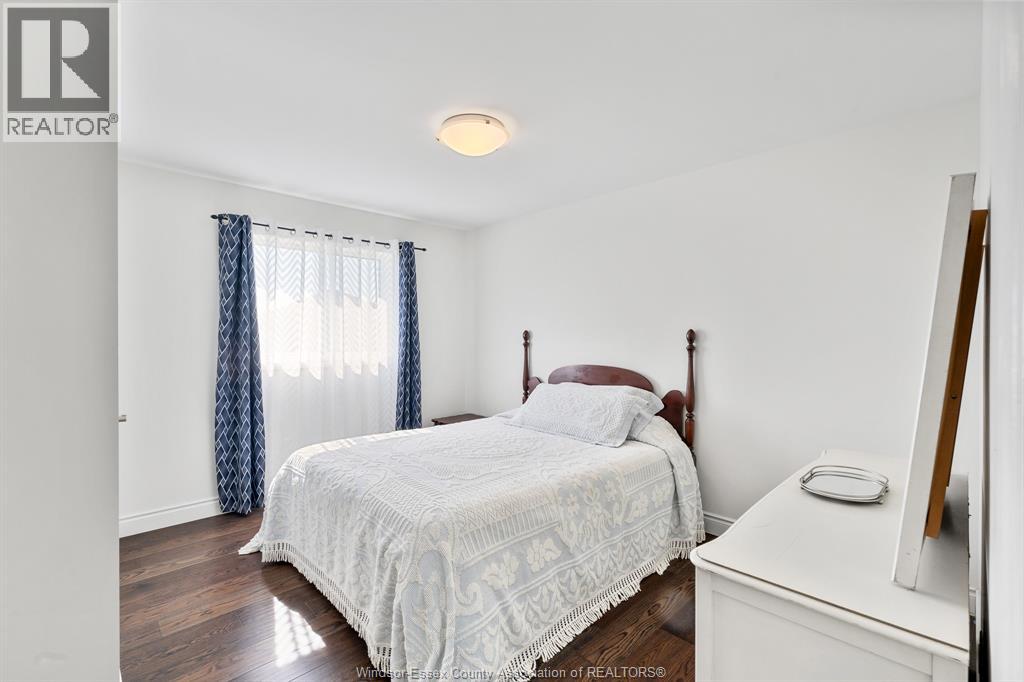 208 CLARKE - 25