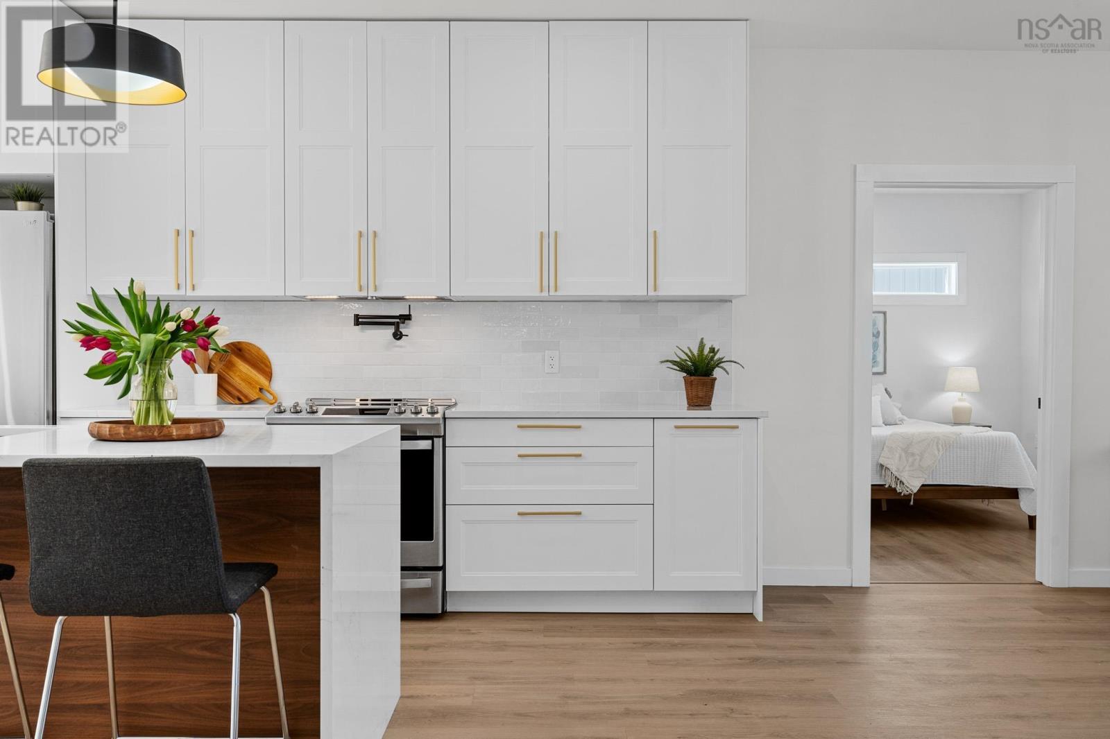 15 Chalet Crescent - 22
