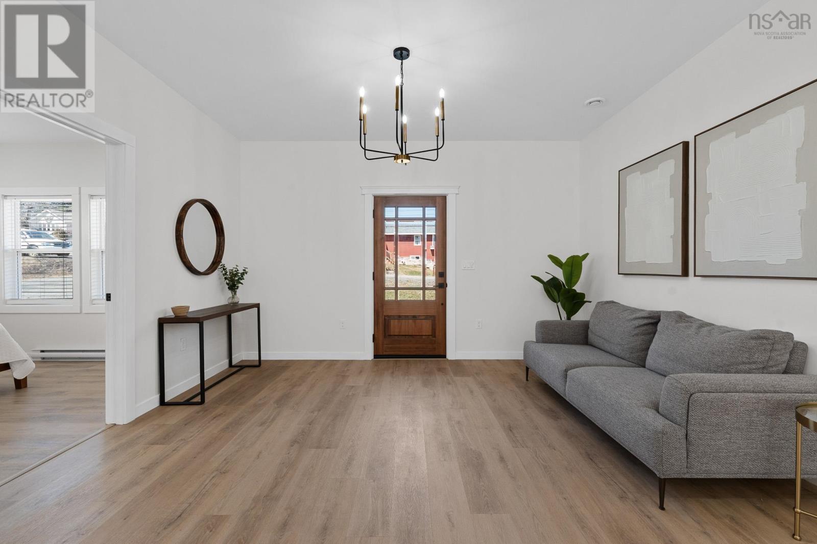 15 Chalet Crescent - 6