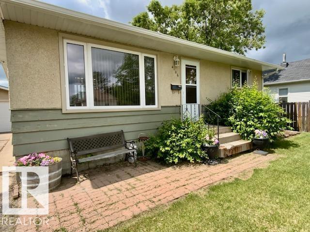 4106 51A ST - 6