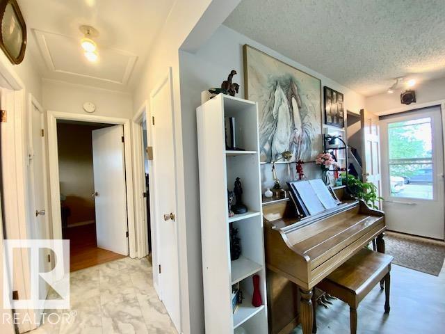 4106 51A ST - 9