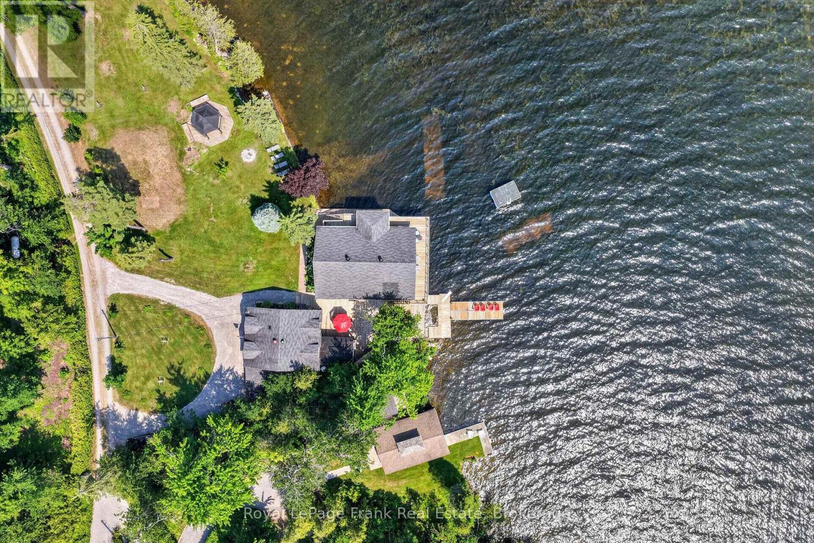 9 LILAC LANE - Image 47