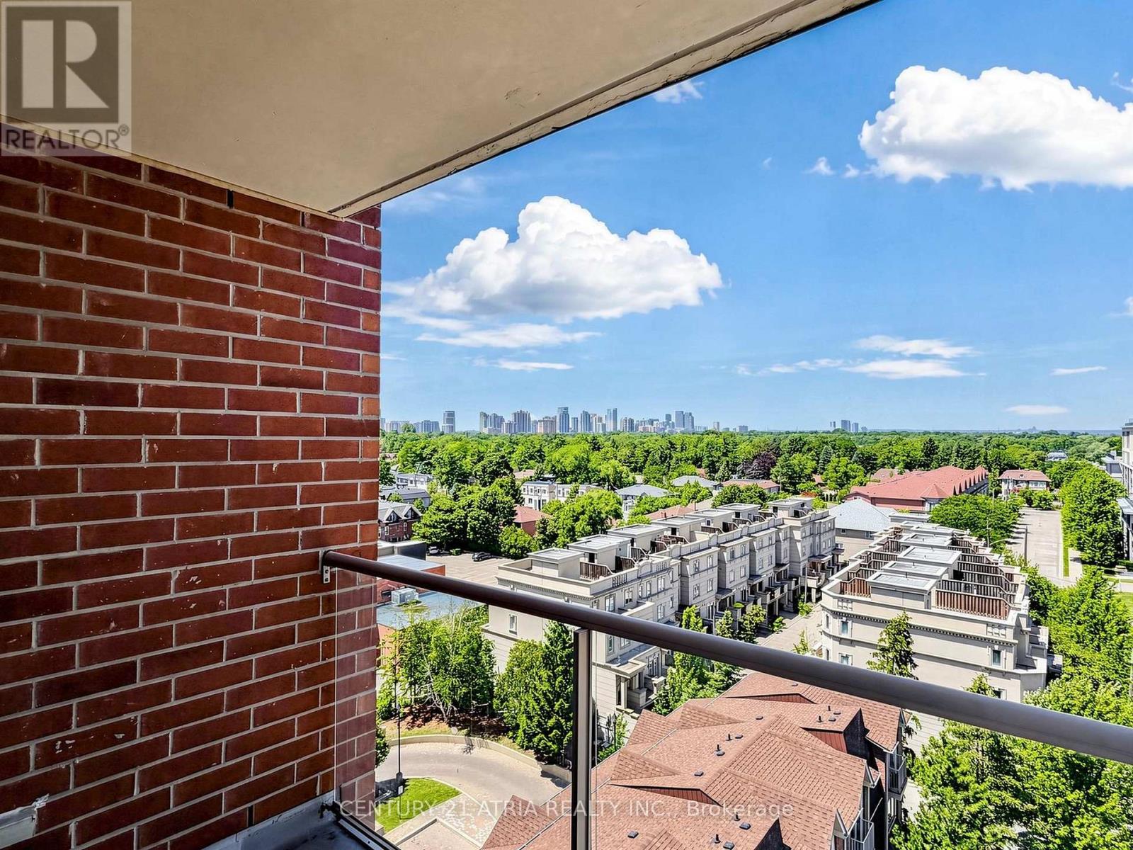#1110 2 CLAIRTRELL ROAD - 22