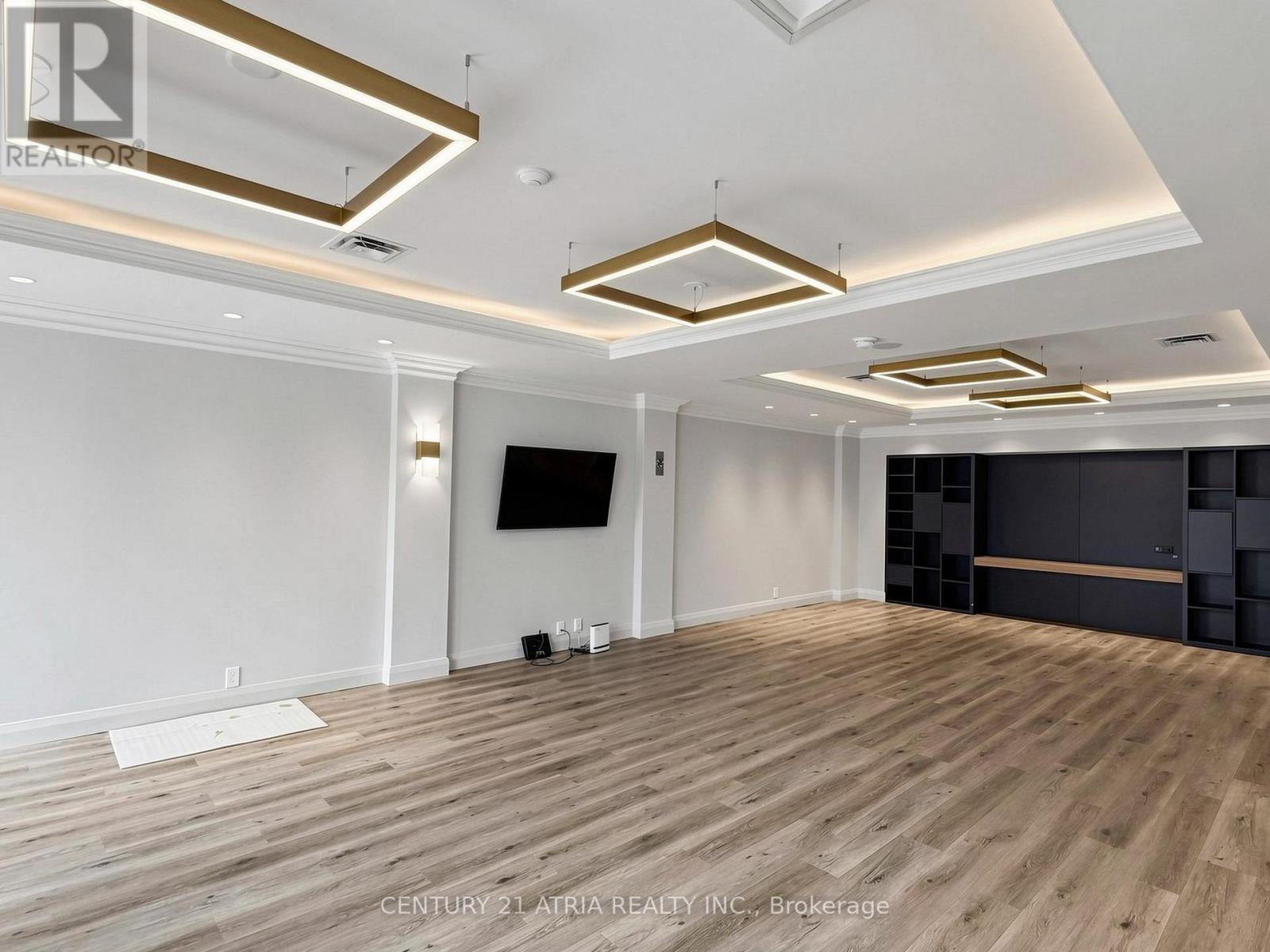 #1110 2 CLAIRTRELL ROAD - 27