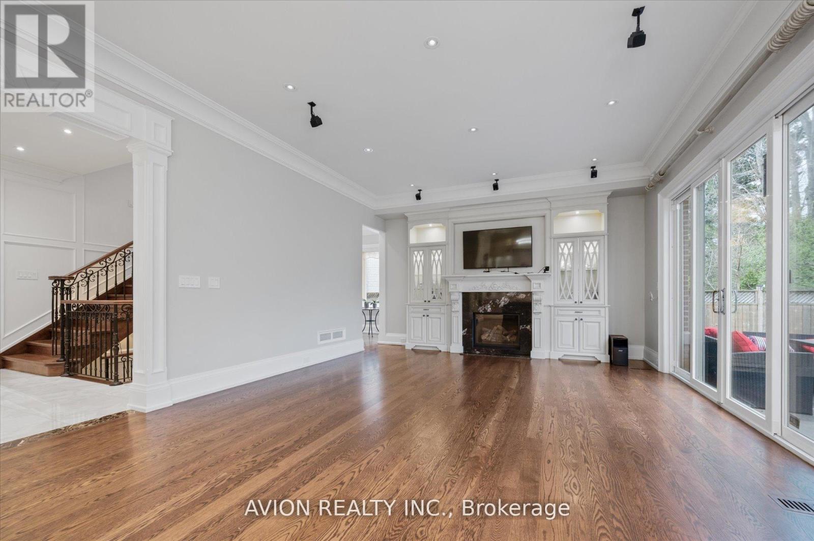 26 DANVILLE DRIVE - 17
