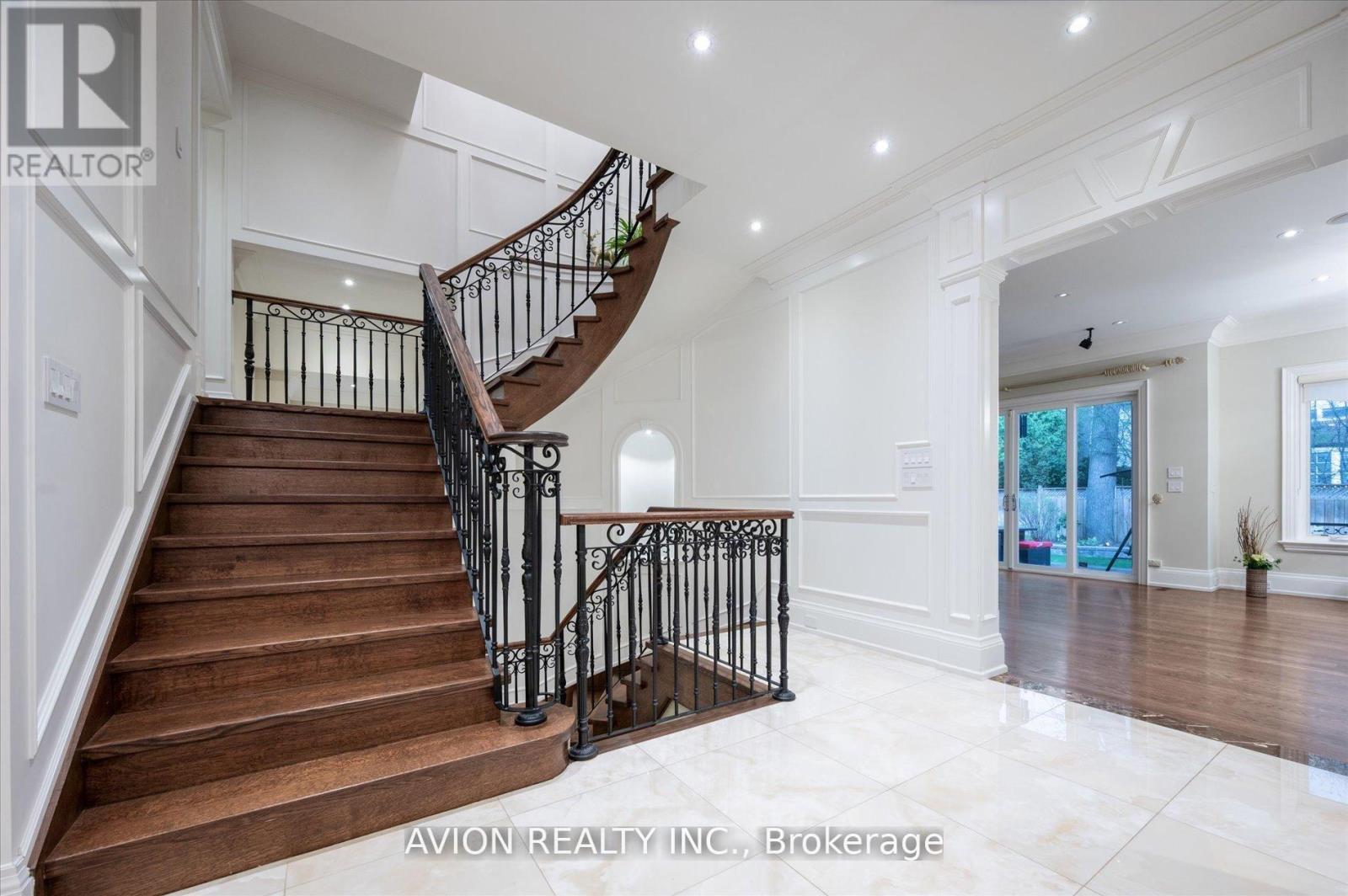 26 DANVILLE DRIVE - 23