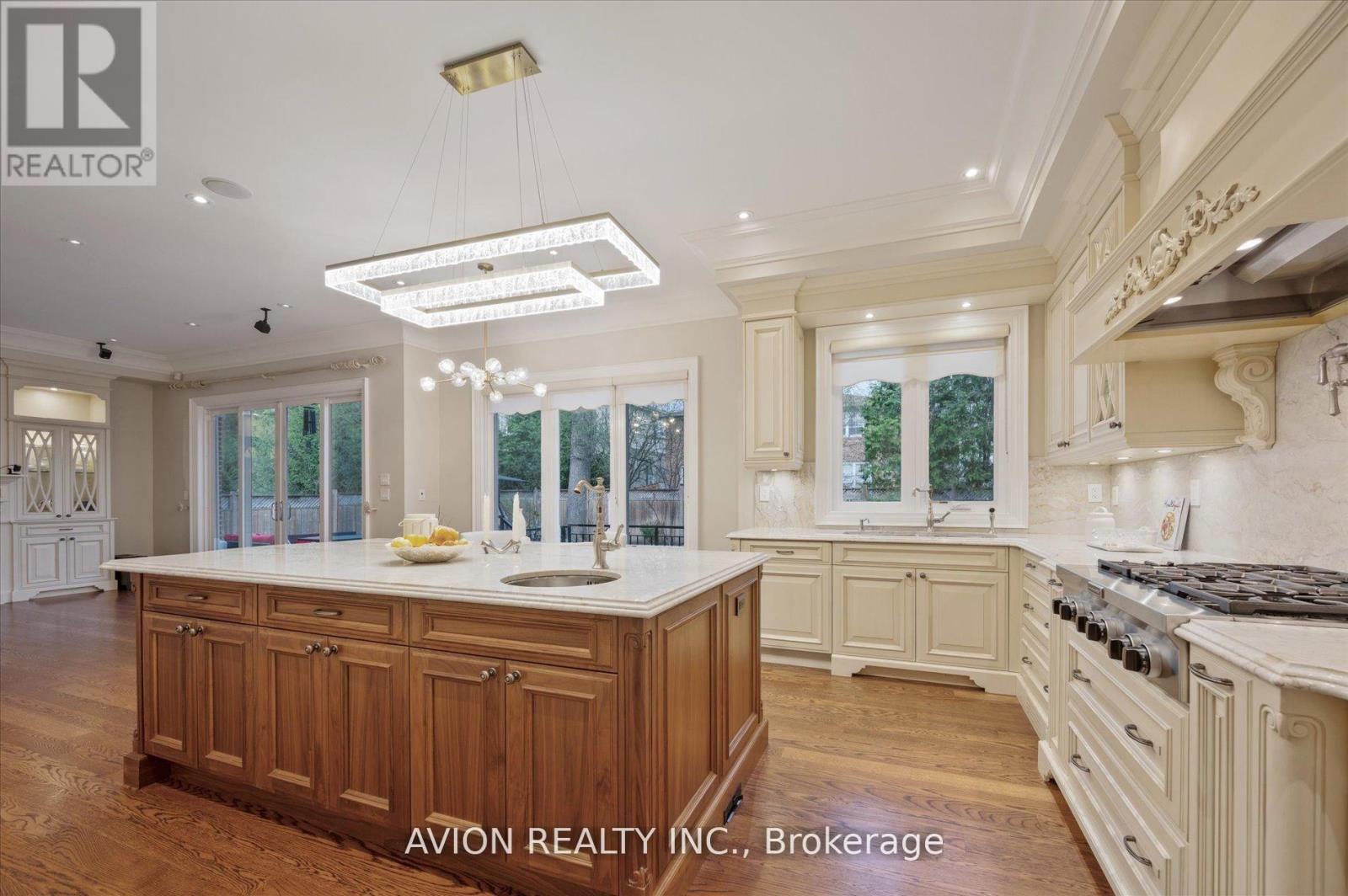 26 DANVILLE DRIVE - 4