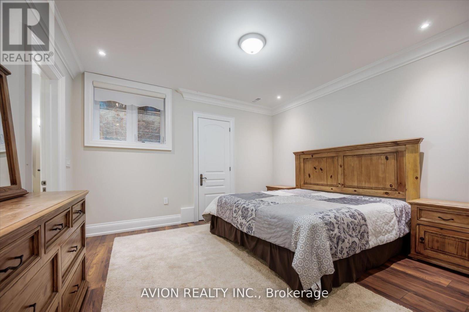 26 DANVILLE DRIVE - 45