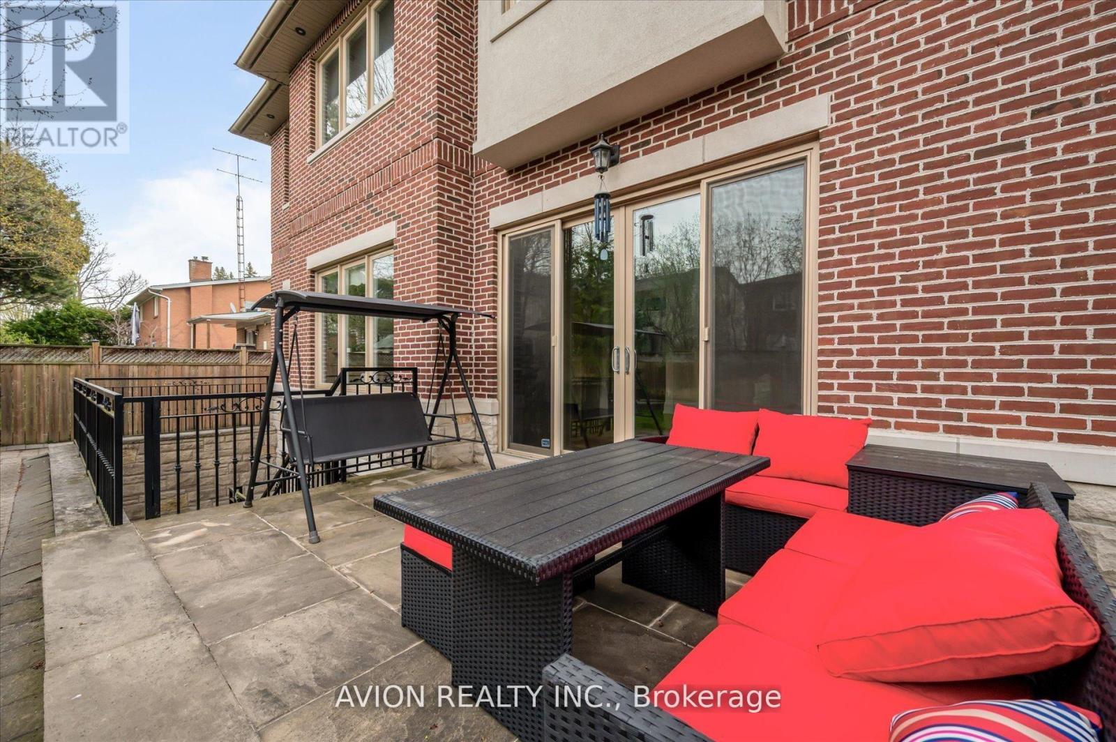 26 DANVILLE DRIVE - 48