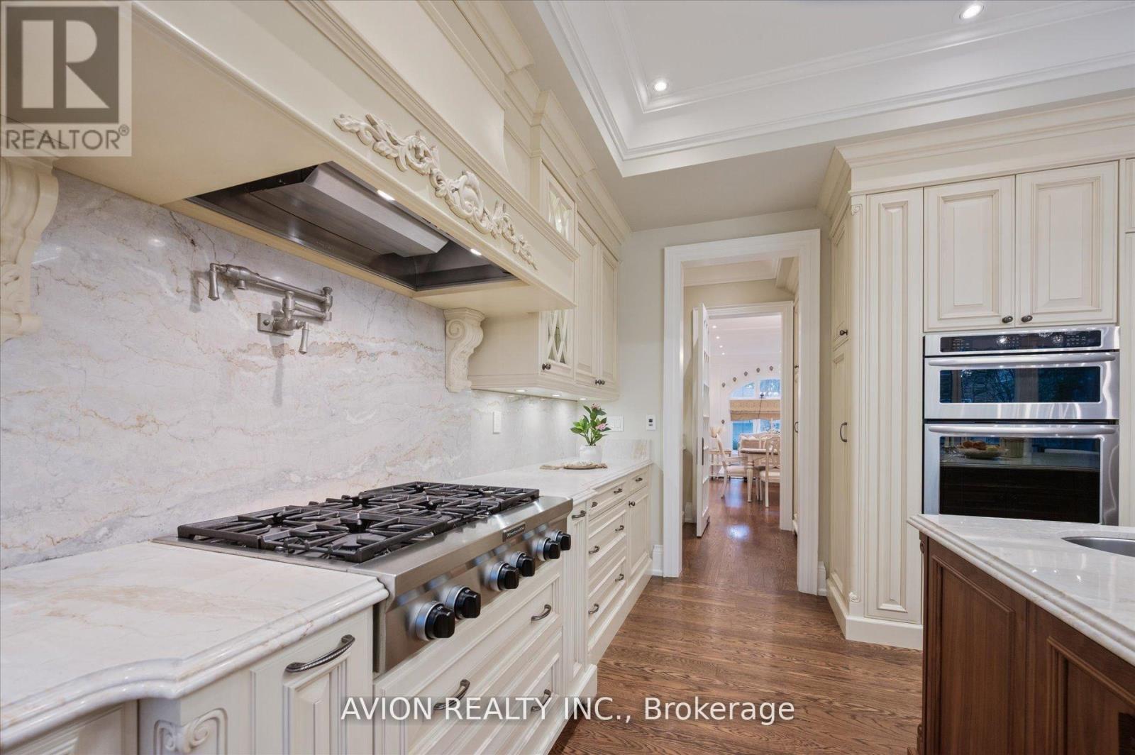 26 DANVILLE DRIVE - 6