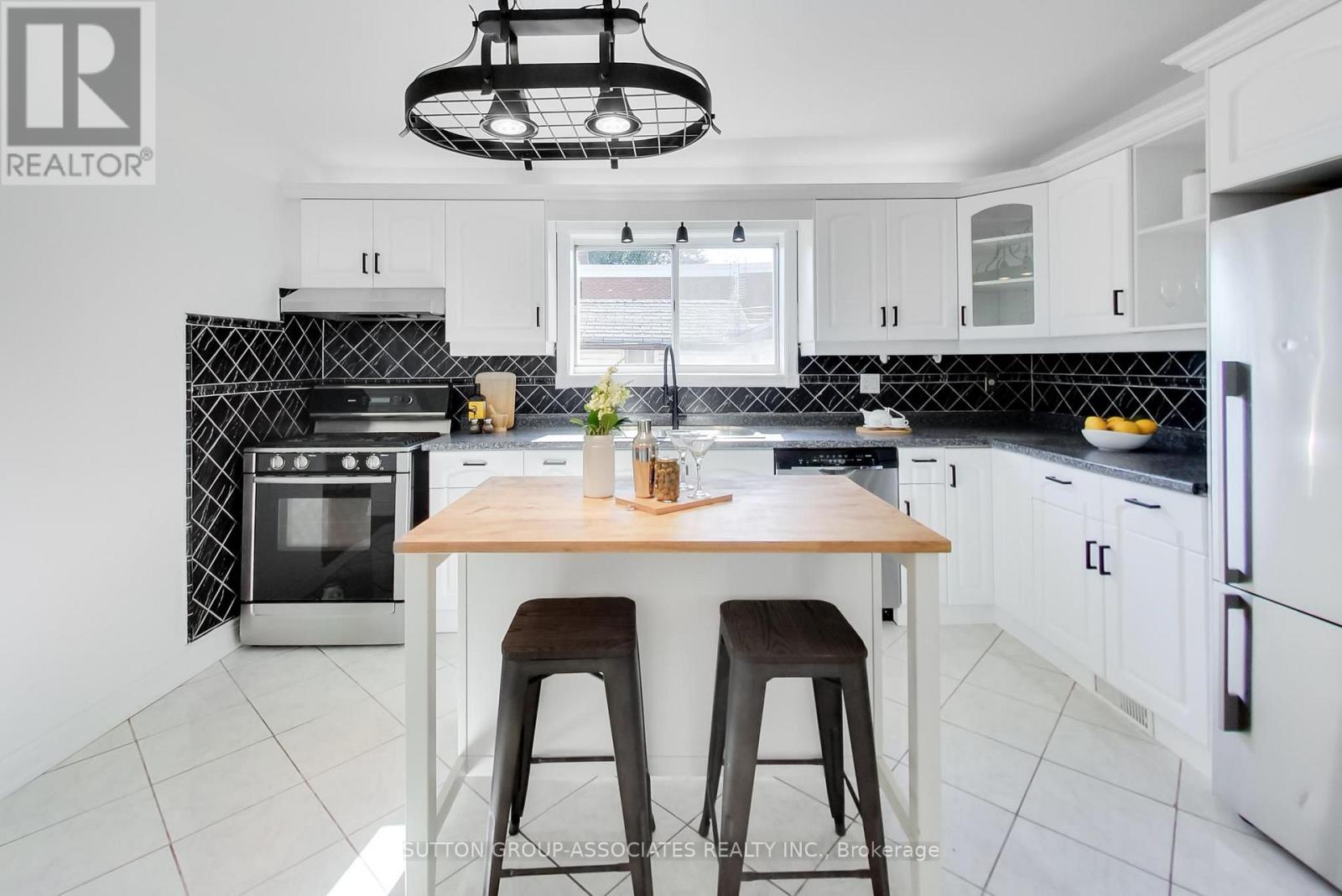 175 EARLSDALE AVENUE - Image 12