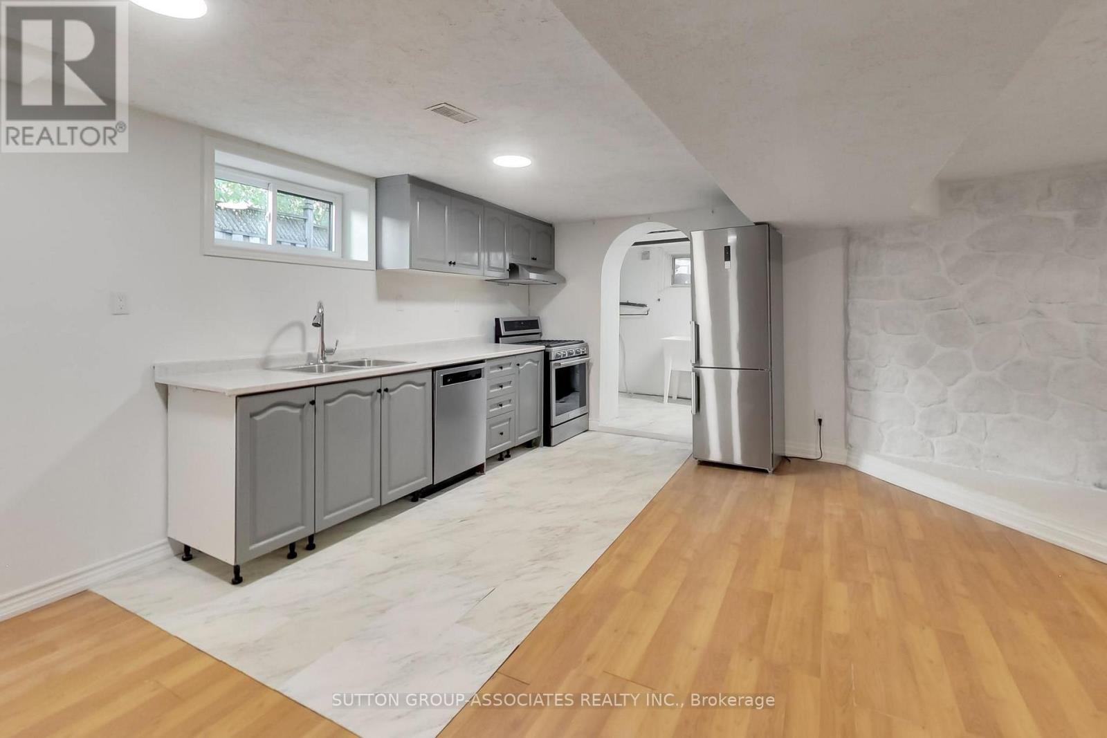 175 EARLSDALE AVENUE - Image 28