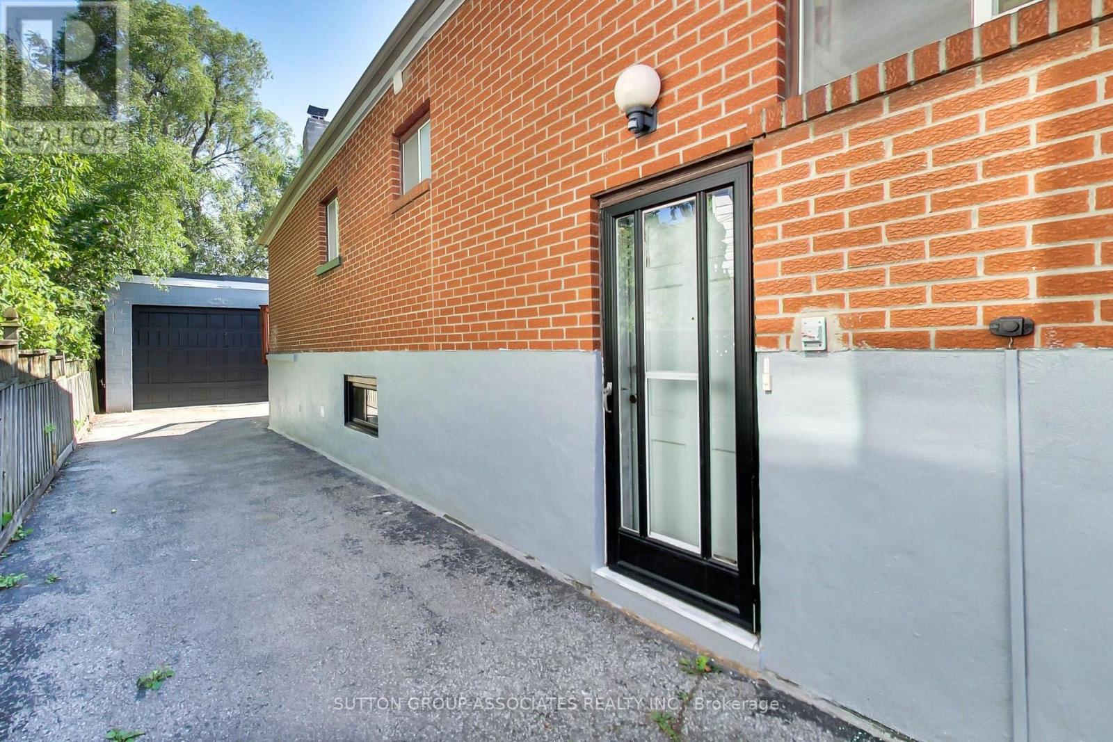 175 EARLSDALE AVENUE - Image 44