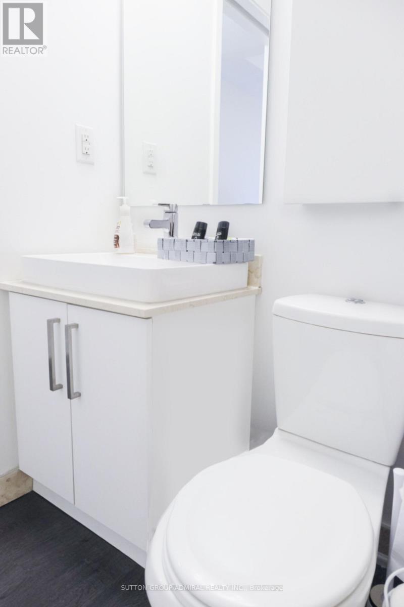 #4908 12 YORK STREET - 10