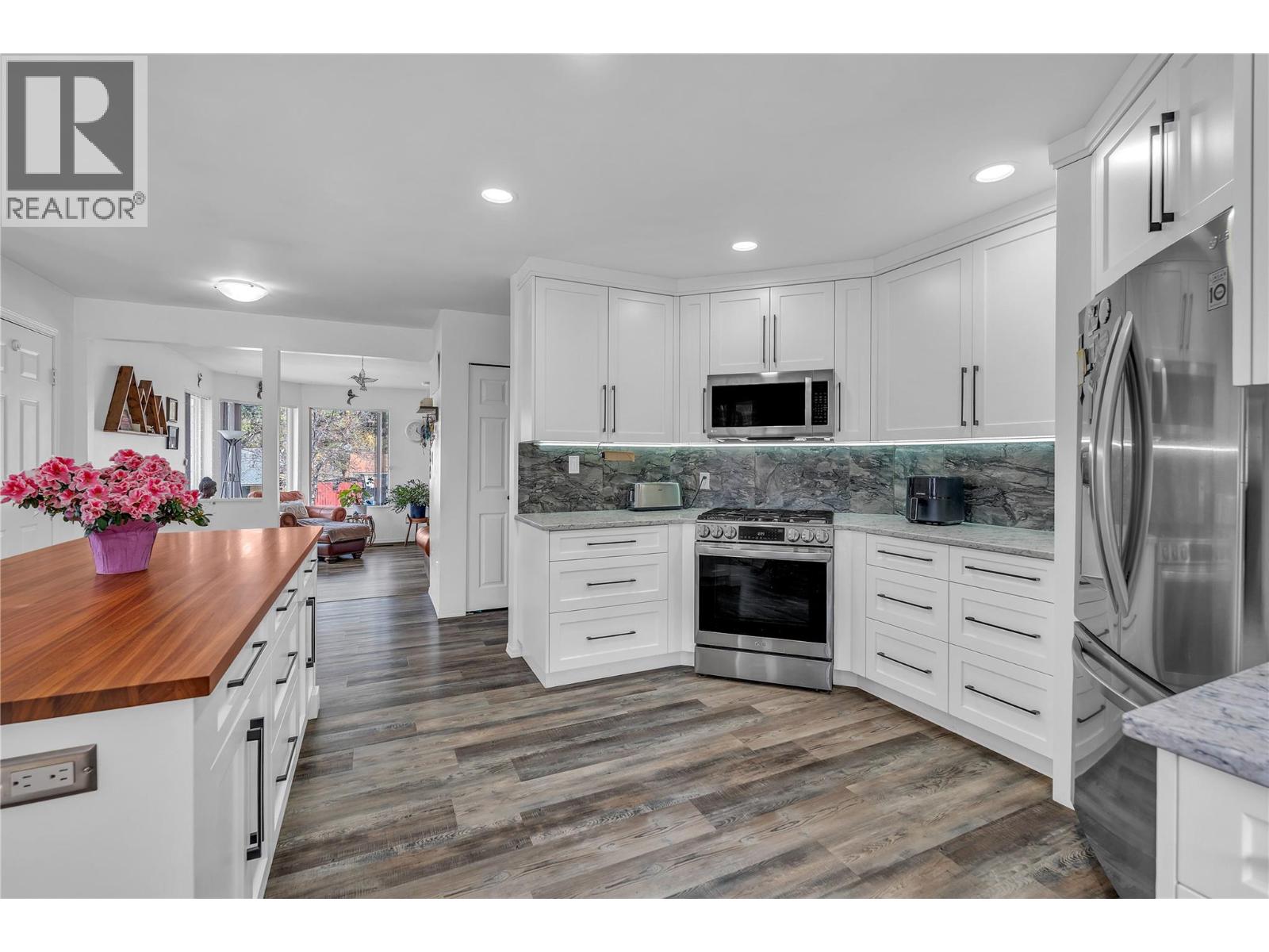 154 Edgewood Drive - 16