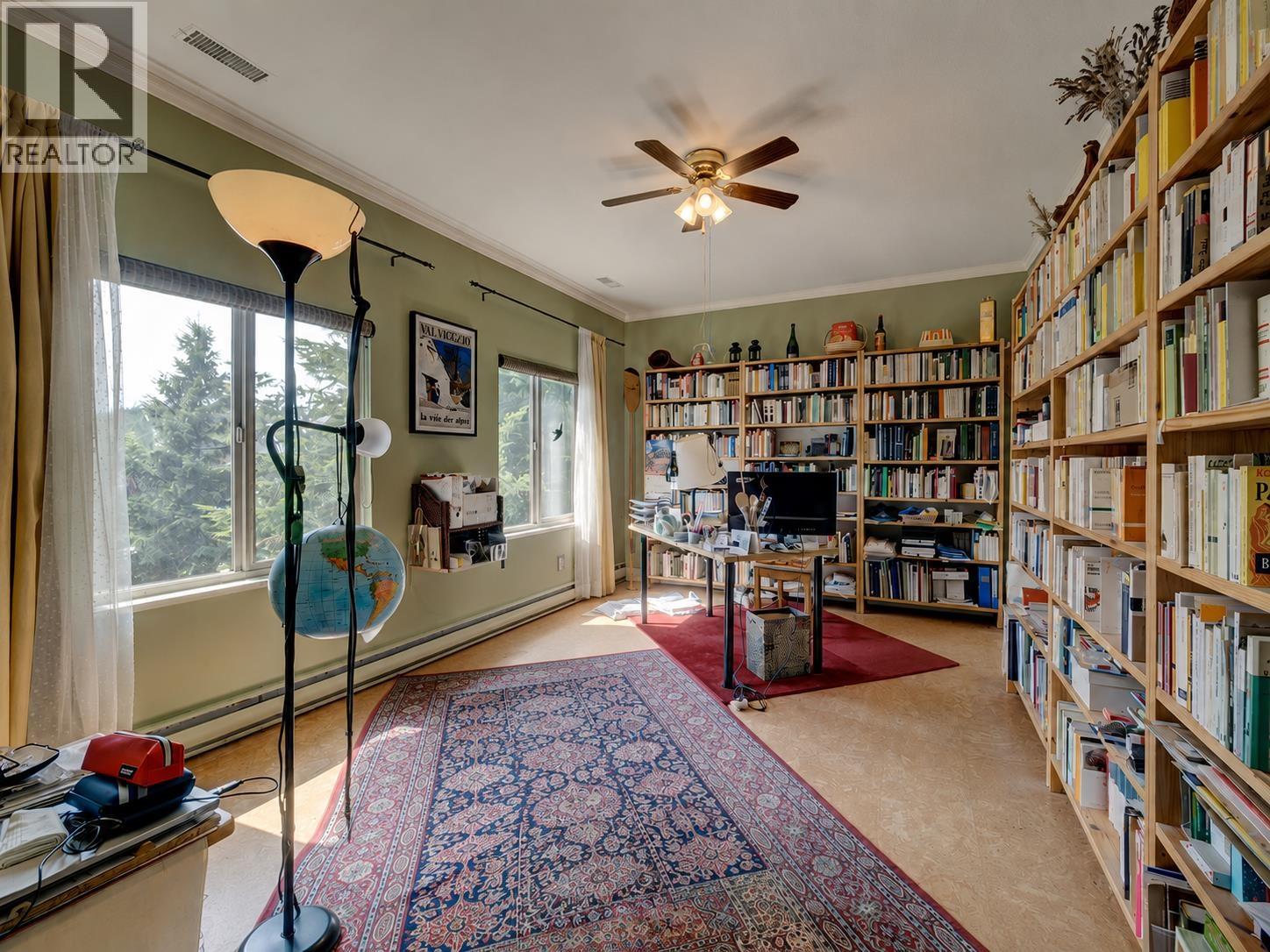 5475 HYDAWAY PLACE, Halfmoon Bay