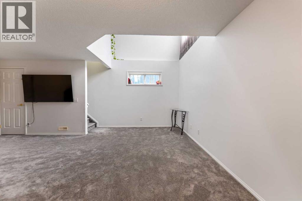 50 Taravista Gardens NE - 26