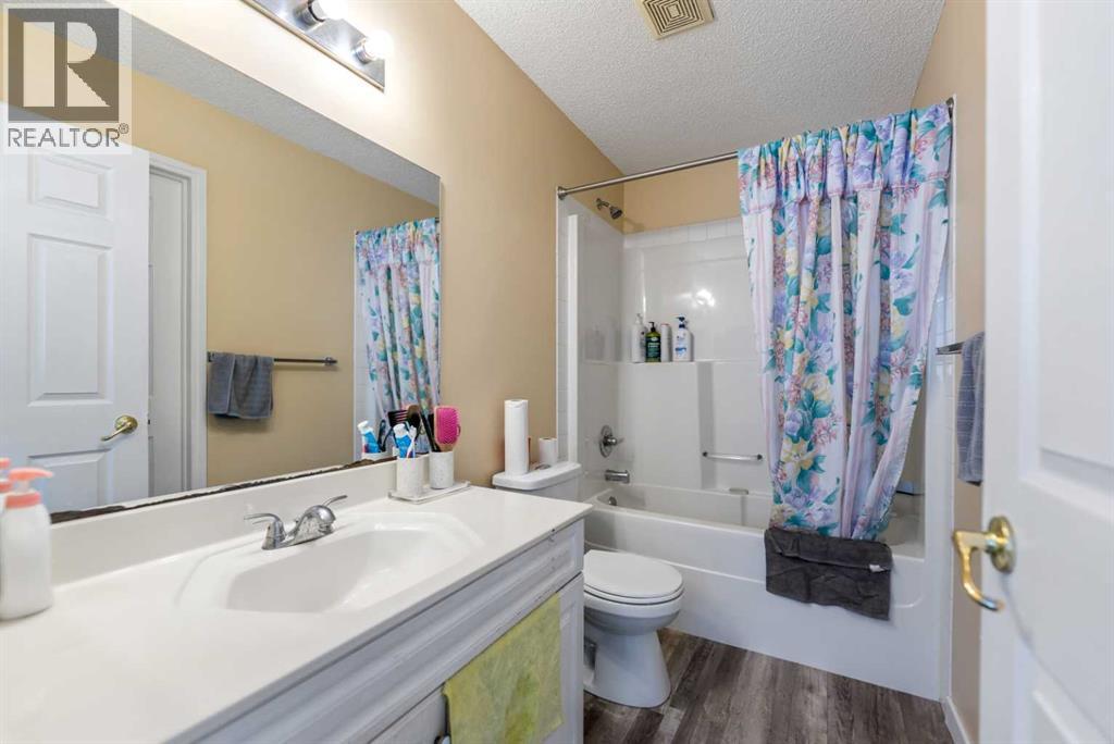 50 Taravista Gardens NE - 19