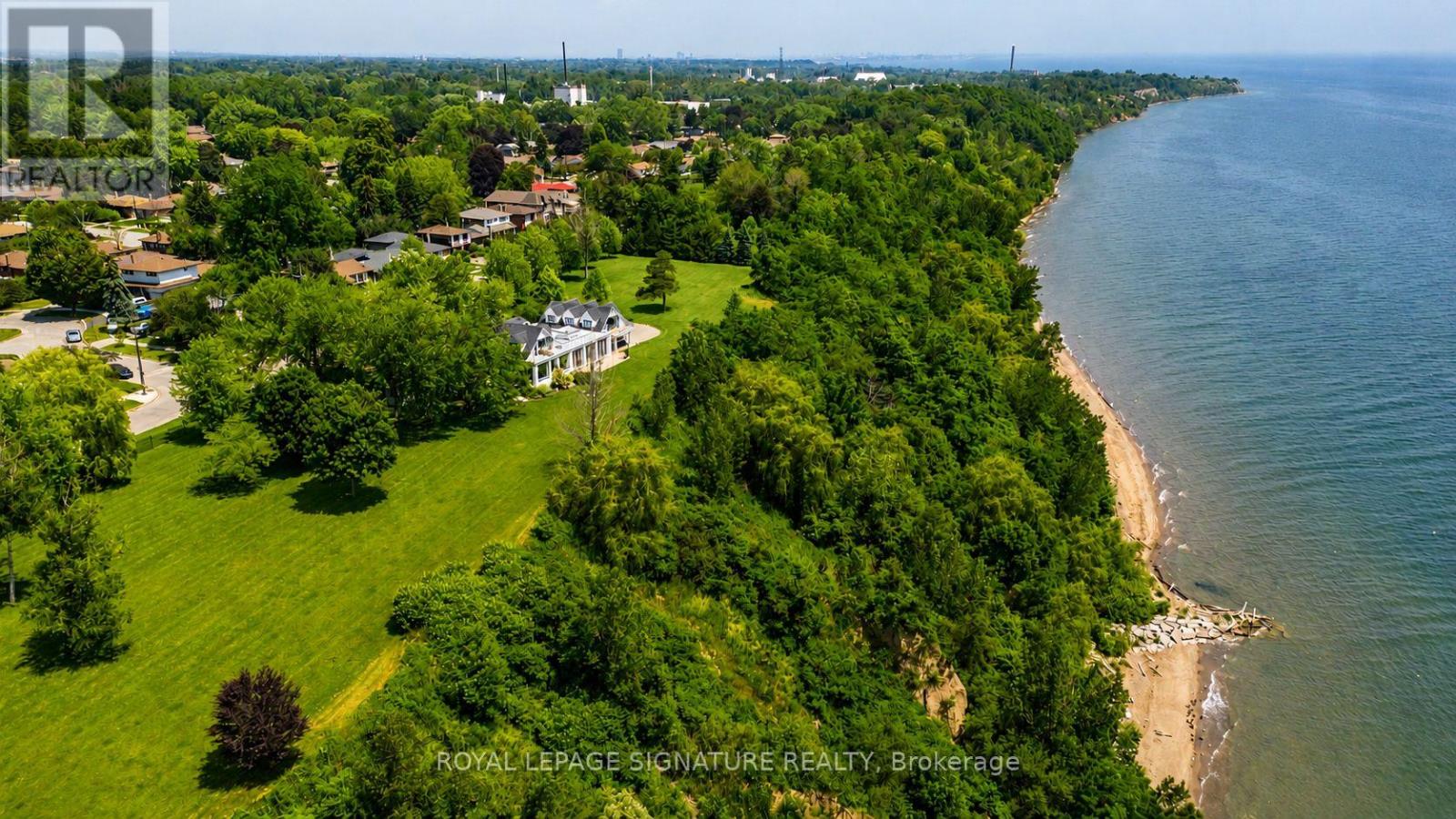 Listing photo of 220 GREYABBEY TRAIL