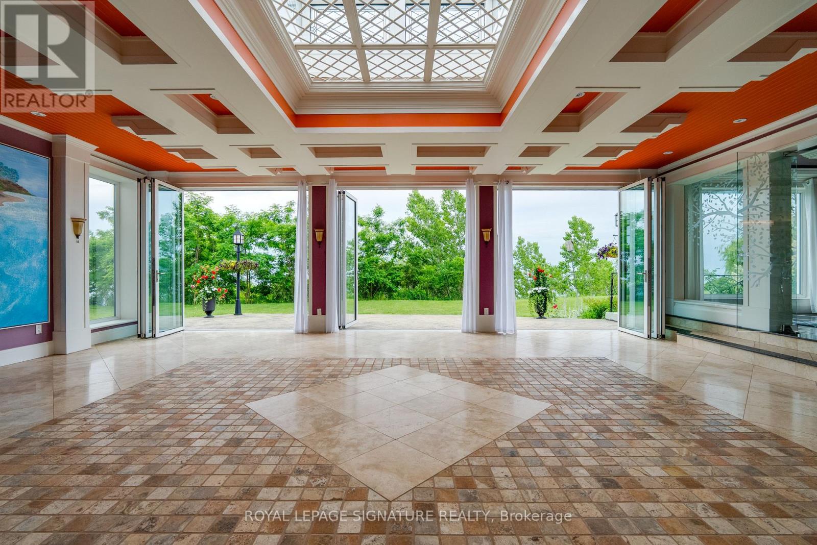 220 GREYABBEY TRAIL - 13