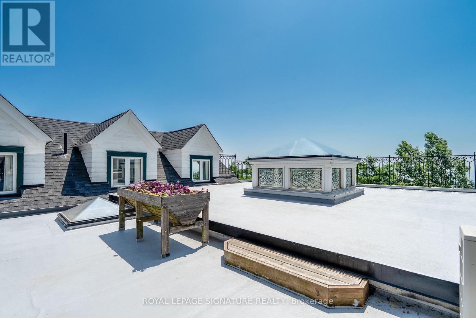 220 GREYABBEY TRAIL - 27
