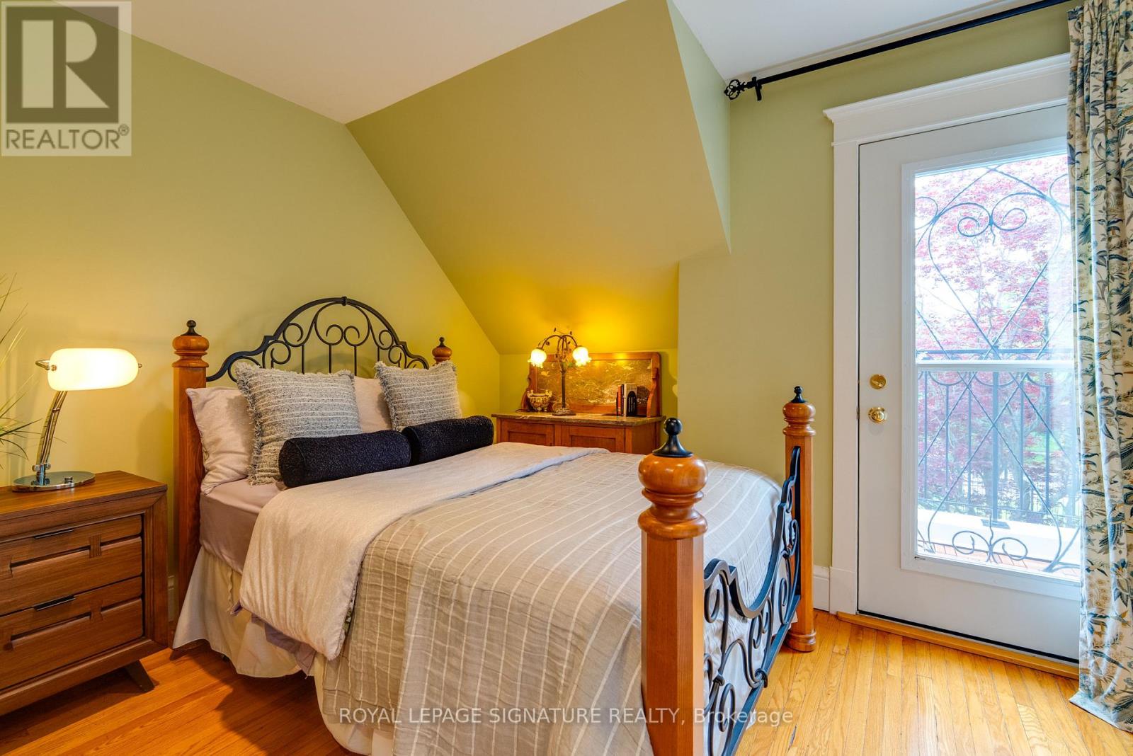 220 GREYABBEY TRAIL - 32