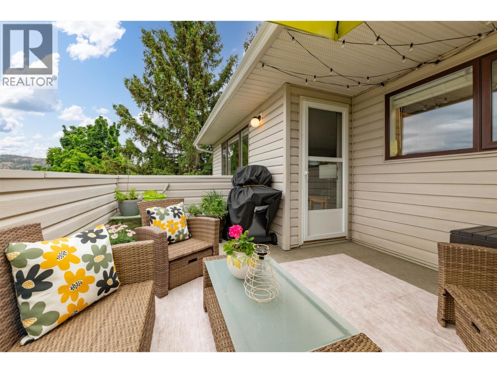 1672 Thayer Court - 15
