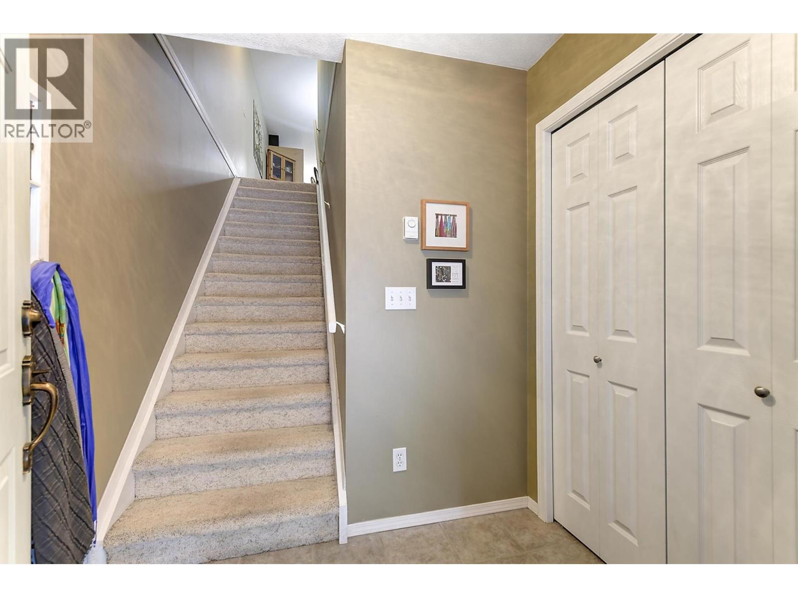 1672 Thayer Court - 29