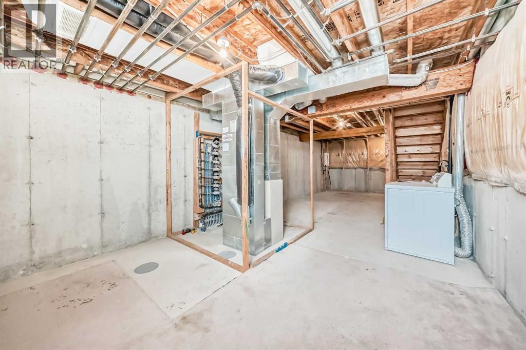 501 Saddlecrest Boulevard NE - 36